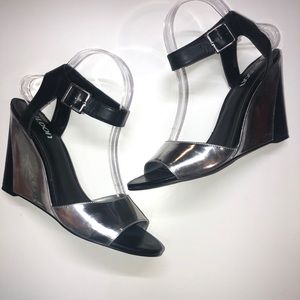 Metallic silver Tildon wedge party shoes EUC